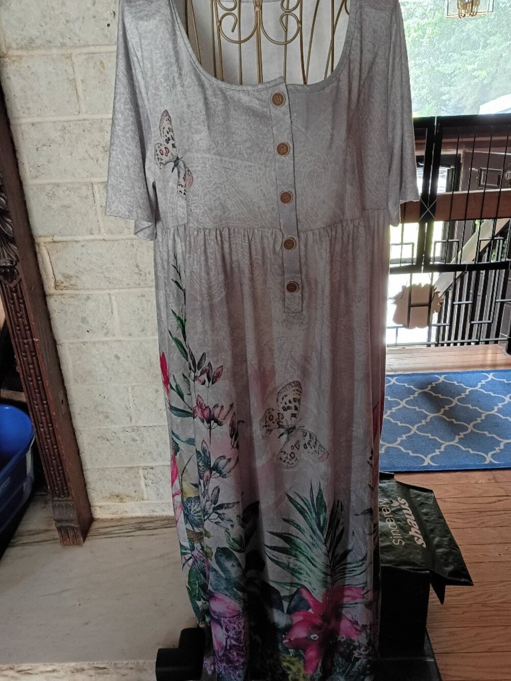 NWOT. Pretty OSFA Dress w/pockets